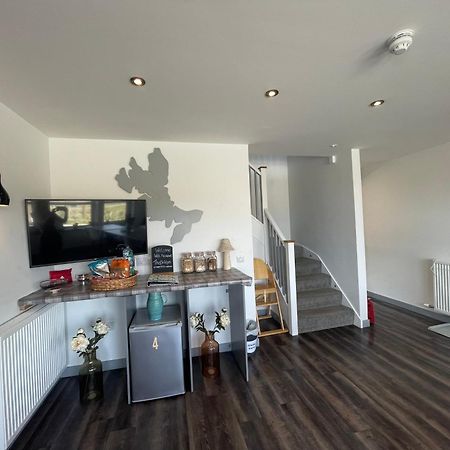 Villa The Bridge Self Catering Kilmaluag Exterior foto